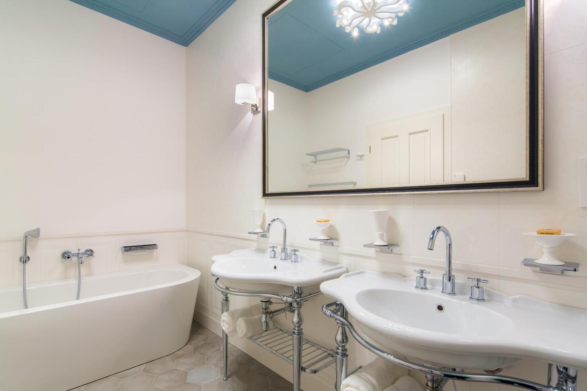 Rubin Luxury Apartments (Adults Only) KLV Quarto foto